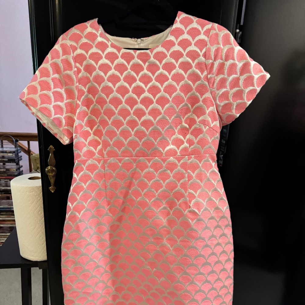 Short sleeve summertime dress